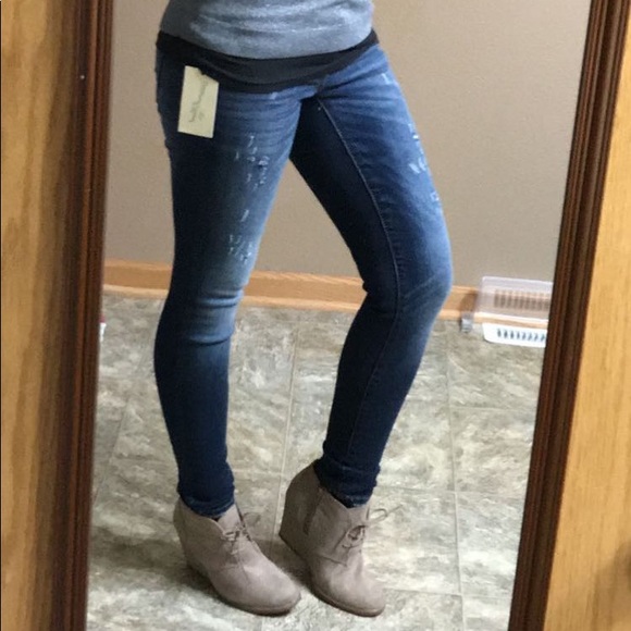 Universal Thread Denim - Distressed Skinny Jeans